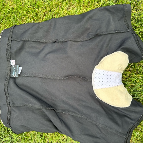 Black pattern Terry Women's Cycling Skort with Attached Padded Shorts. Size L. - Picture 2 of 4